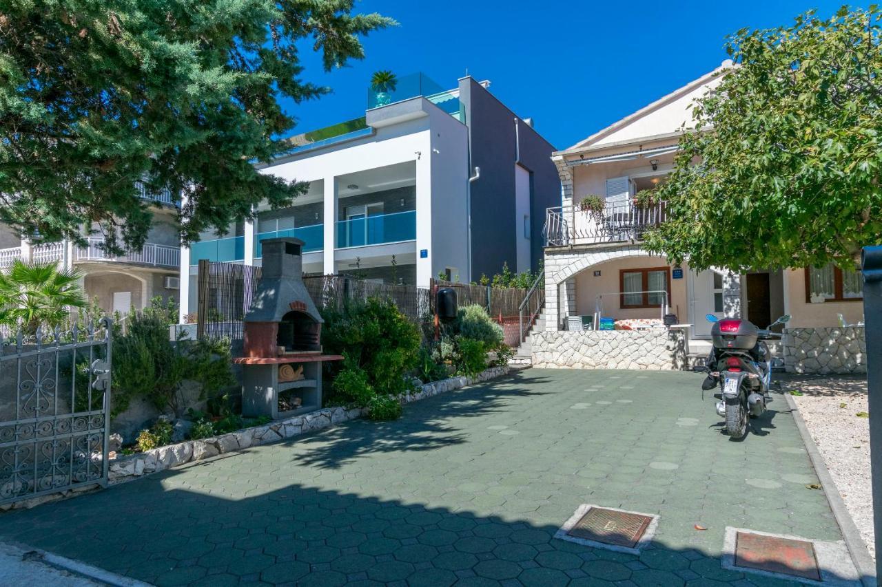 Apartments Ljubomir 로고즈니차 외부 사진